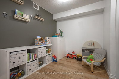 Unit 927 — 3888 Duke of York Boulevard — photo 5