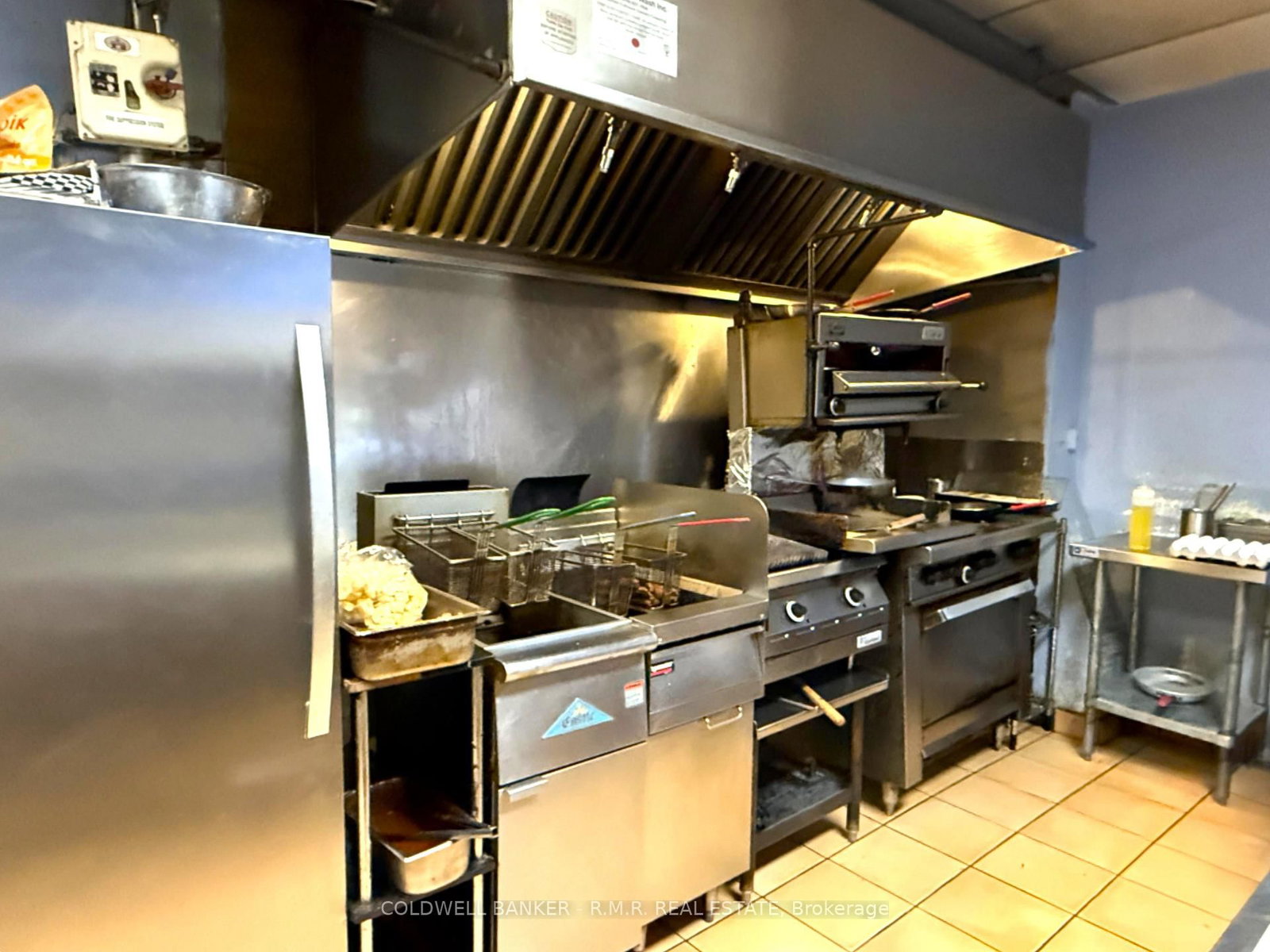 390 Roncesvalles Avenue - Photo 5