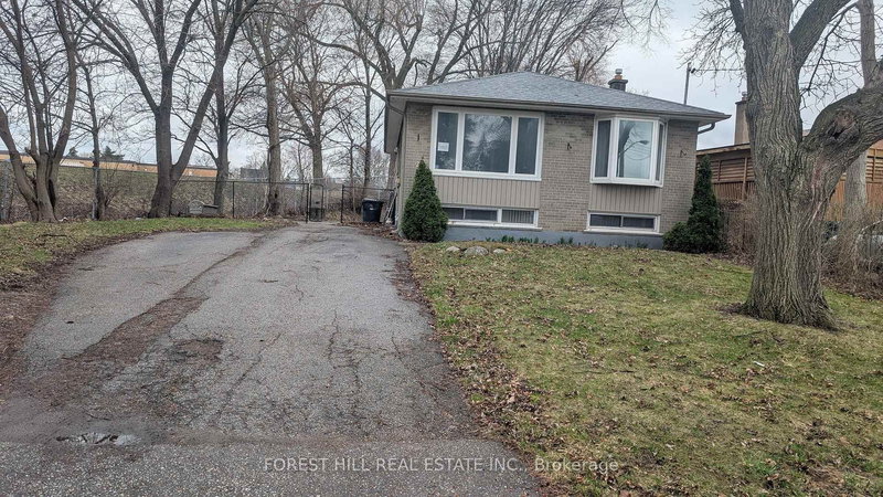 21 Caulfield Rd, Toronto, M9W 1X1 | Image 3