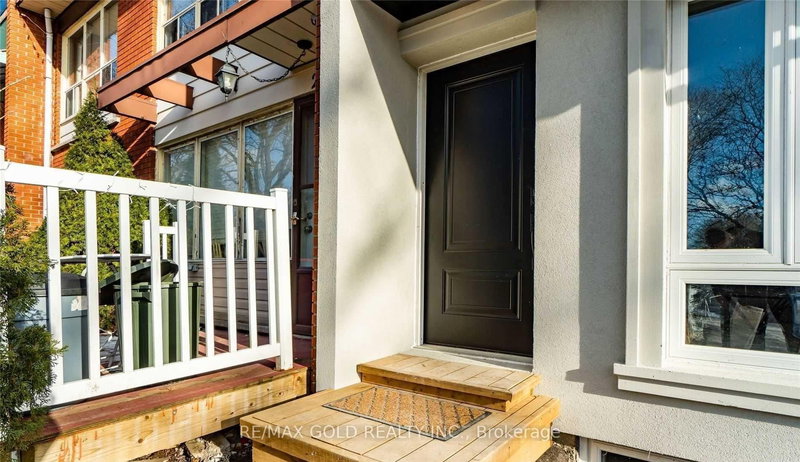 2404 Maryvale Crt, Burlington, L7P 2P2 | Image 3