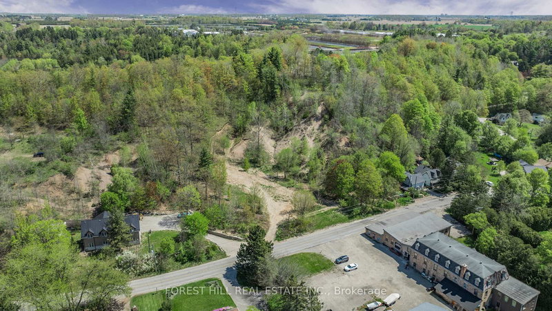 22 Main St N, Halton Hills, L7G 3G8 | Image 2