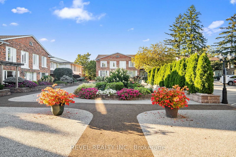 3 - 2058 Brant St, Burlington, L7P 3A6 | Image 2