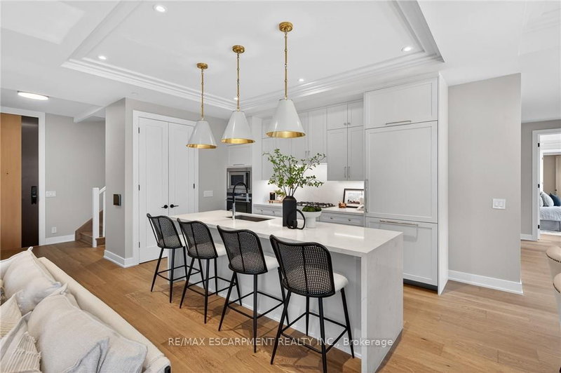 401 - 123 Maurice Dr, Oakville, L6K 2W6 | Image 3