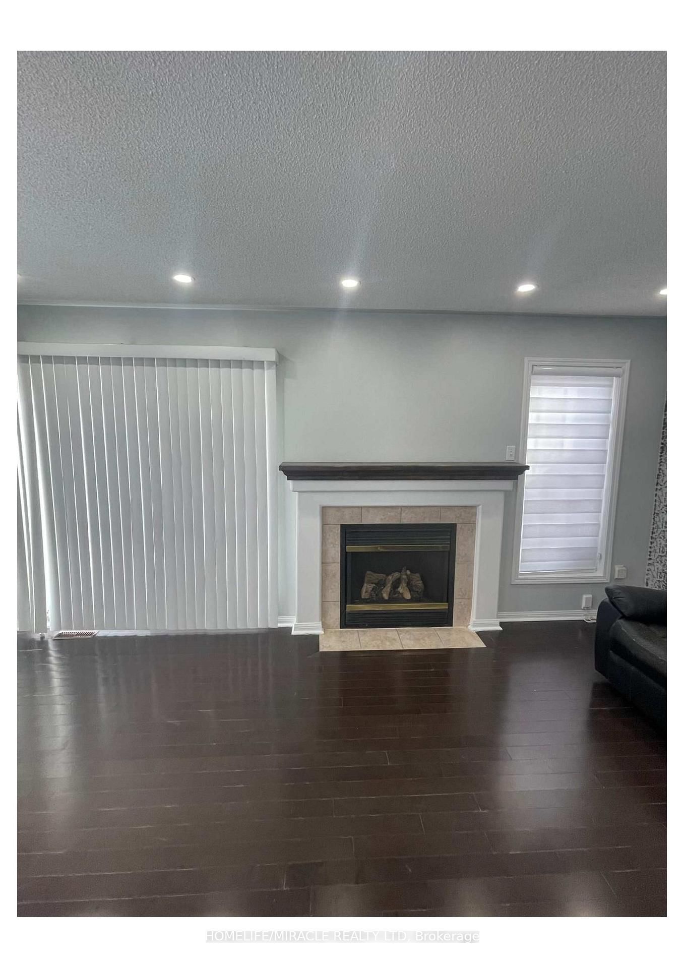 Semi-Detached House for sale at 55 Secord Crescent, Brampton, Ontario, L6X 4Y8 - Fletcher's Meadow - MLS: W12734148