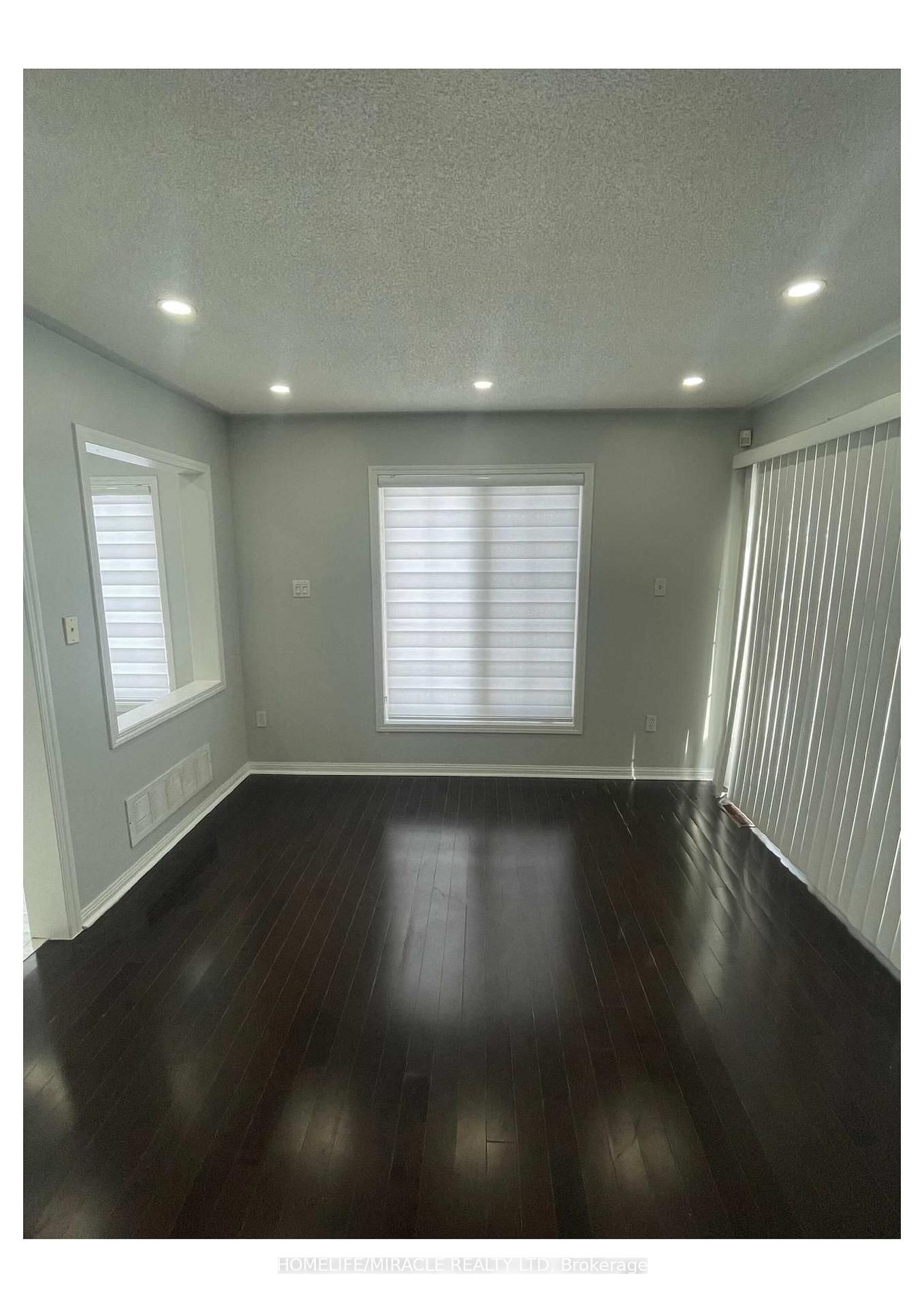 Semi-Detached House for sale at 55 Secord Crescent, Brampton, Ontario, L6X 4Y8 - Fletcher's Meadow - MLS: W12734148