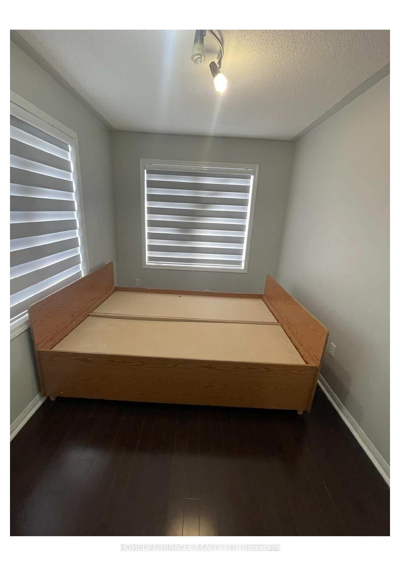 Semi-Detached House for sale at 55 Secord Crescent, Brampton, Ontario, L6X 4Y8 - Fletcher's Meadow - MLS: W12734148