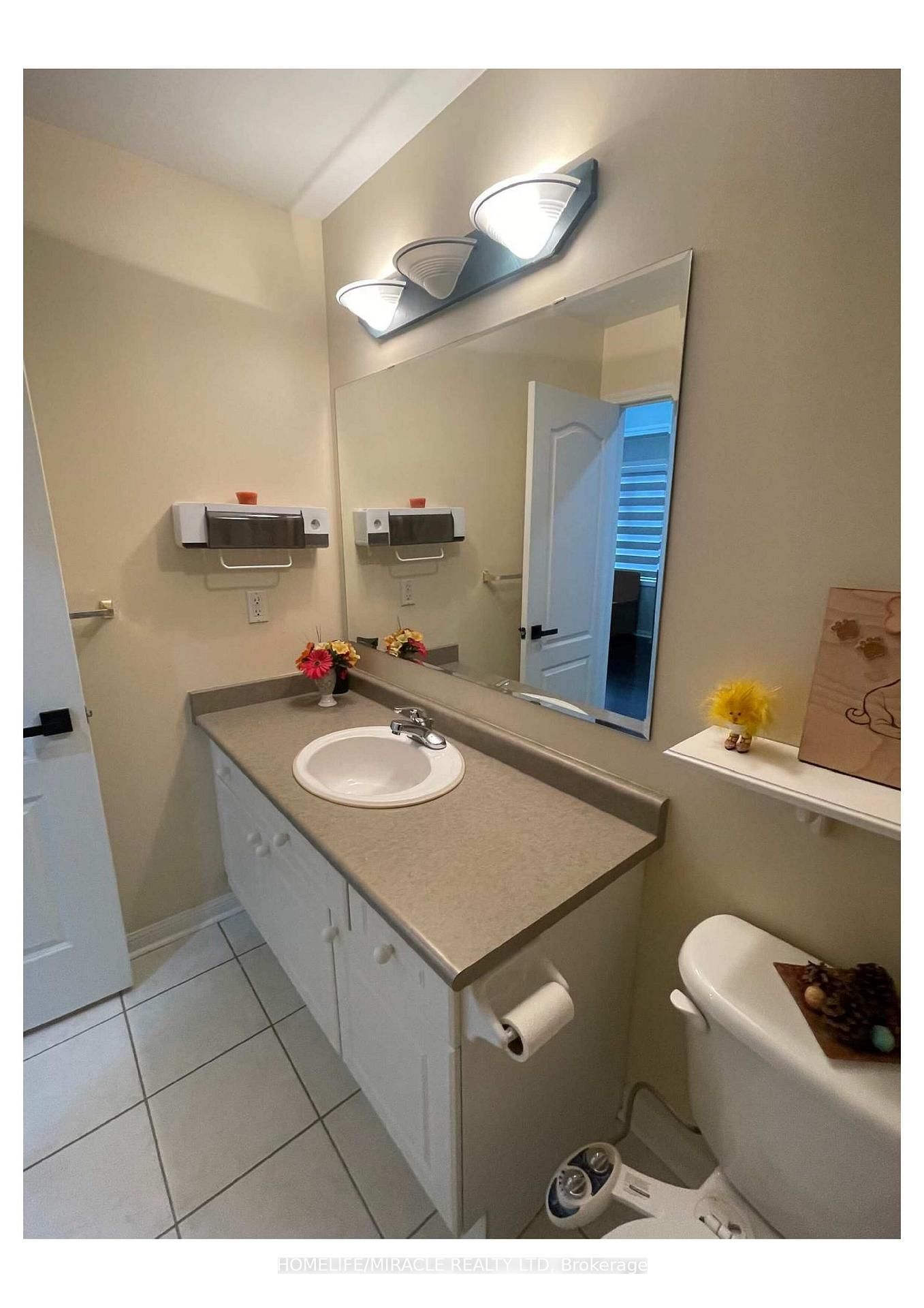 Semi-Detached House for sale at 55 Secord Crescent, Brampton, Ontario, L6X 4Y8 - Fletcher's Meadow - MLS: W12734148