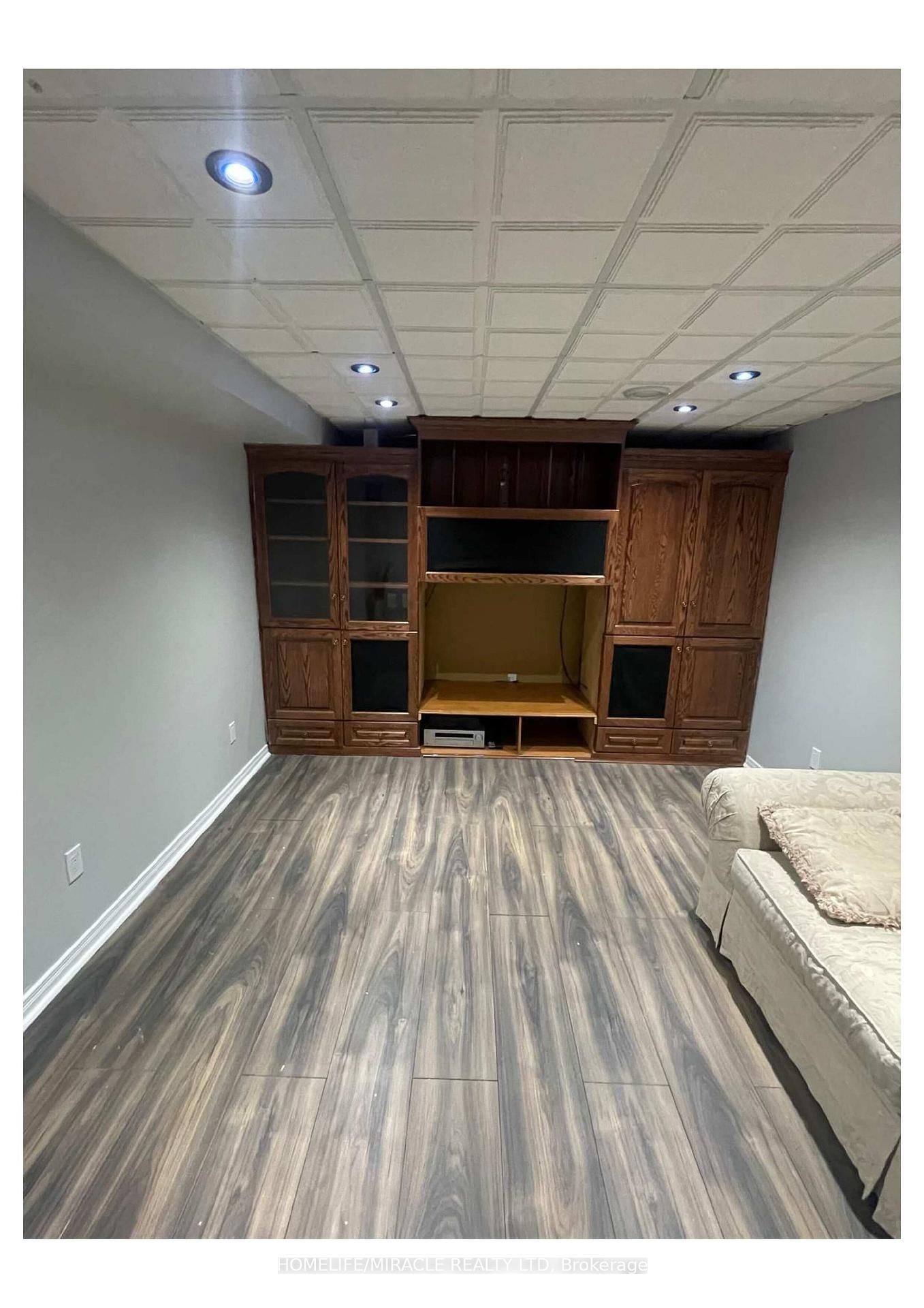 Semi-Detached House for sale at 55 Secord Crescent, Brampton, Ontario, L6X 4Y8 - Fletcher's Meadow - MLS: W12734148