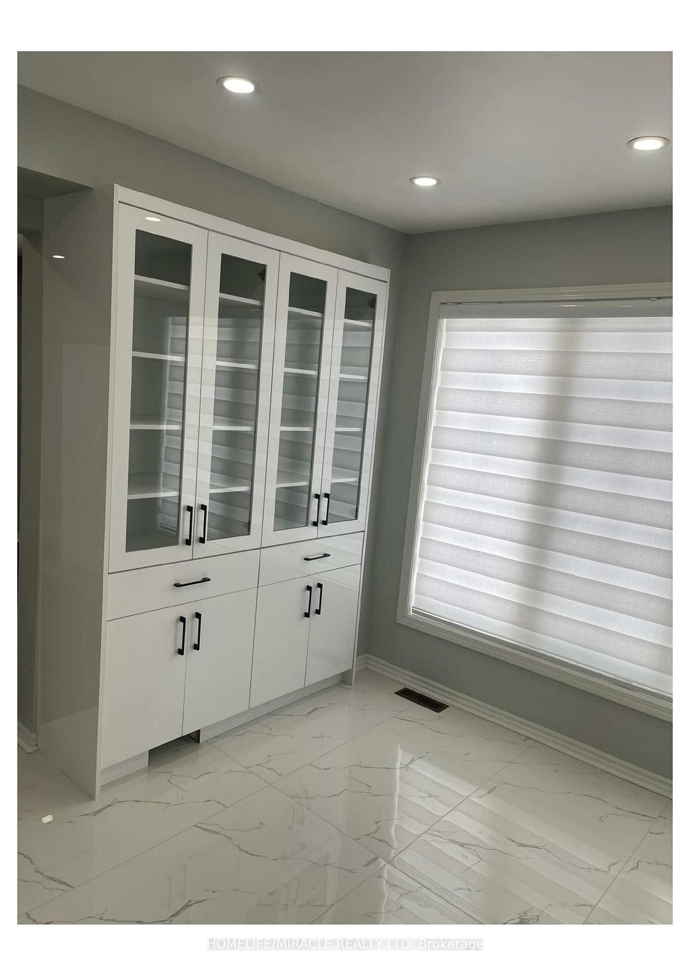 Semi-Detached House for sale at 55 Secord Crescent, Brampton, Ontario, L6X 4Y8 - Fletcher's Meadow - MLS: W12734148