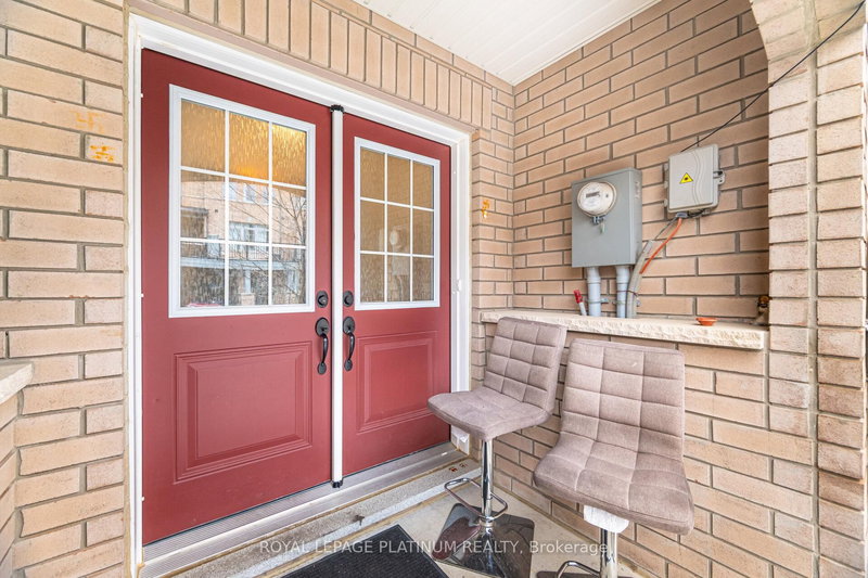 20 Haymarket Dr, Brampton, L7A 5C3 | Image 2