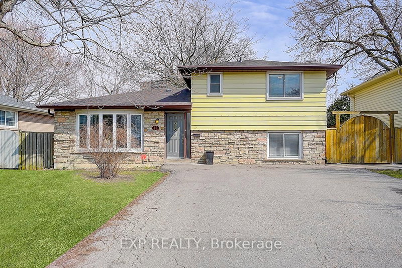 11 Tullamore Rd, Brampton, L6W 1J6 | Image 2