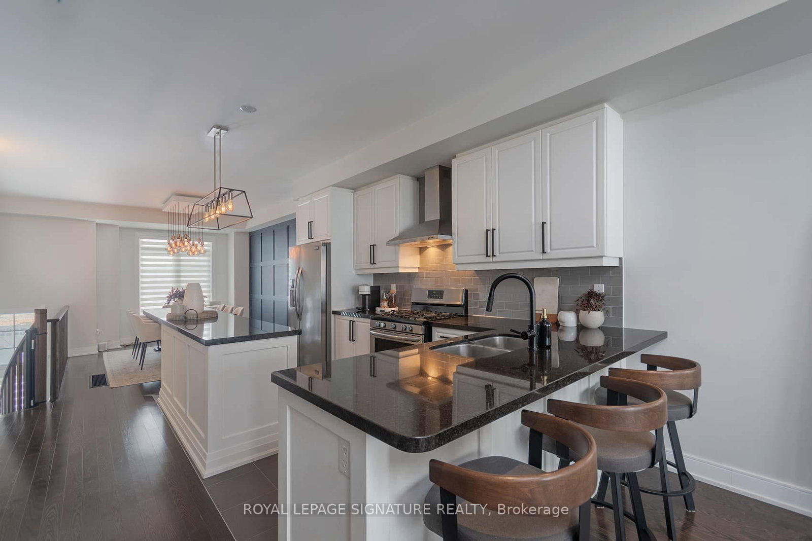 Townhouse sold at 1149 Beachcomber Road, Mississauga, Ontario, L5G 0B4 - Lakeview - MLS: W12735228