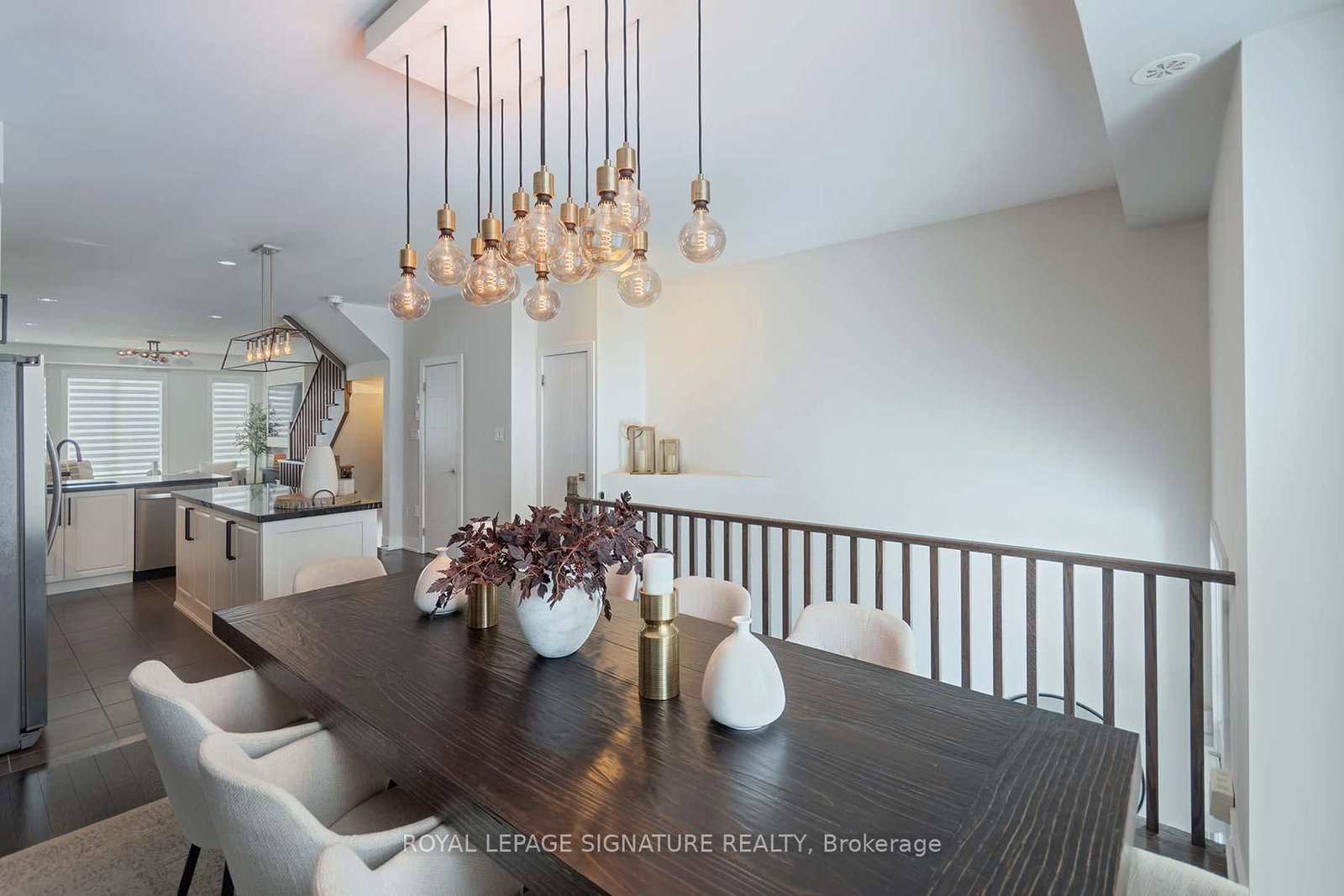 Townhouse sold at 1149 Beachcomber Road, Mississauga, Ontario, L5G 0B4 - Lakeview - MLS: W12735228