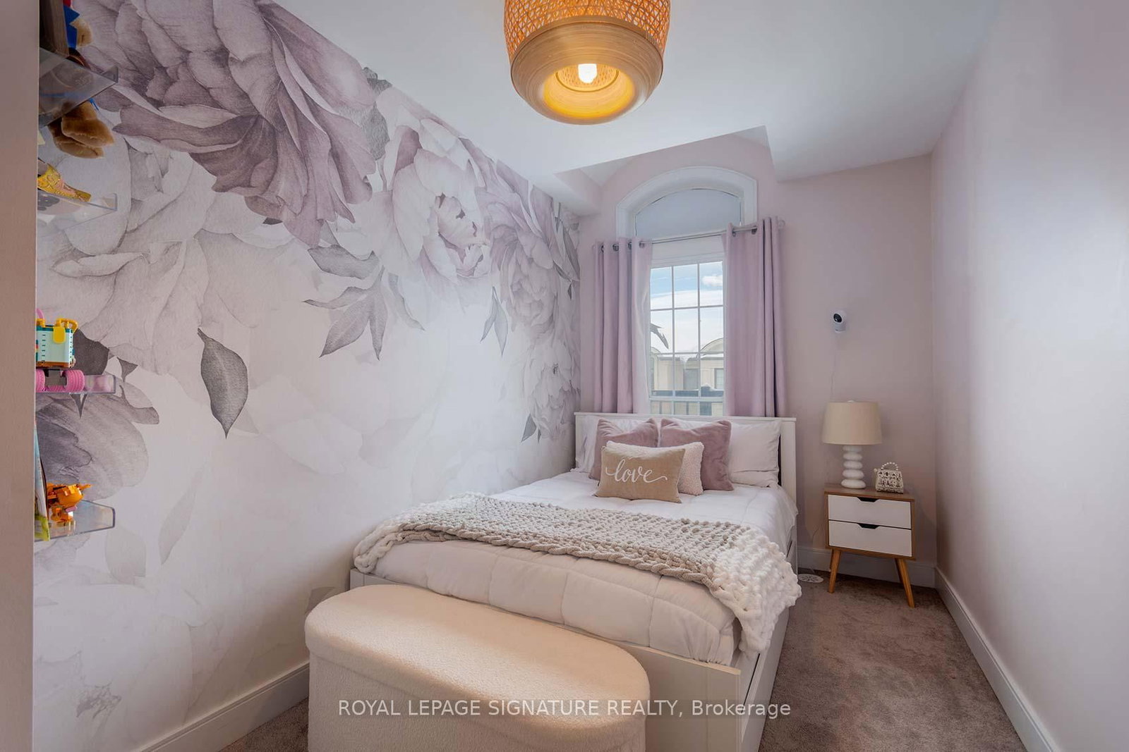 Townhouse sold at 1149 Beachcomber Road, Mississauga, Ontario, L5G 0B4 - Lakeview - MLS: W12735228