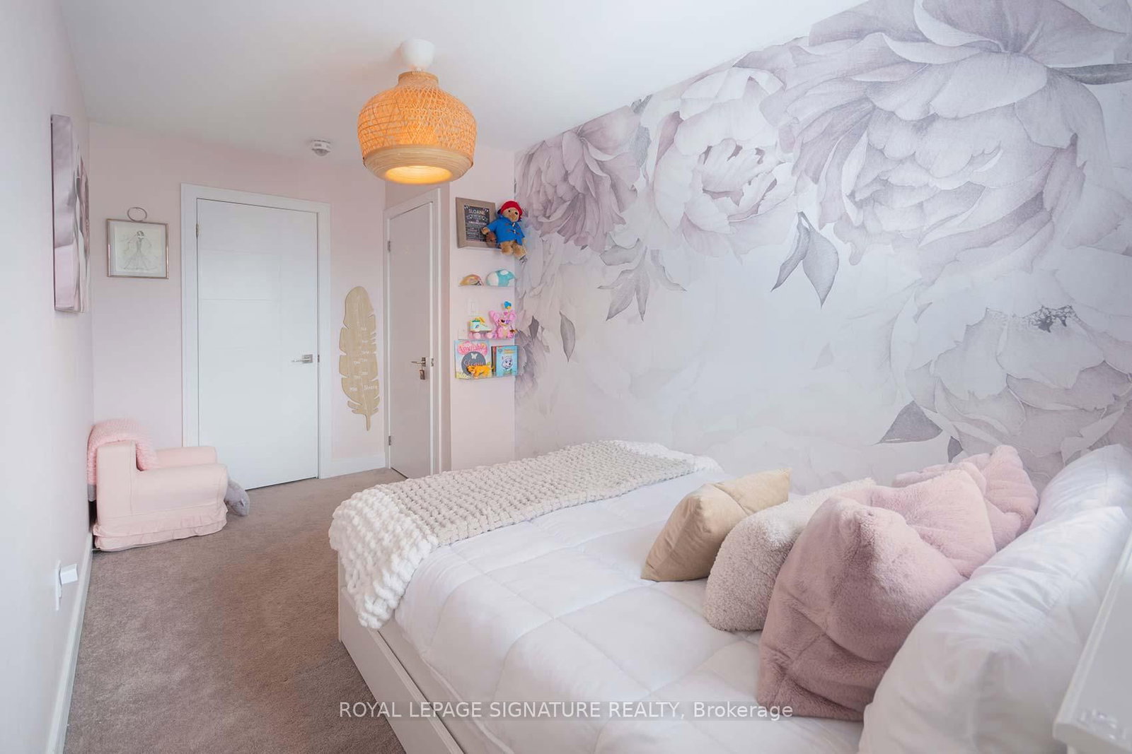 Townhouse sold at 1149 Beachcomber Road, Mississauga, Ontario, L5G 0B4 - Lakeview - MLS: W12735228