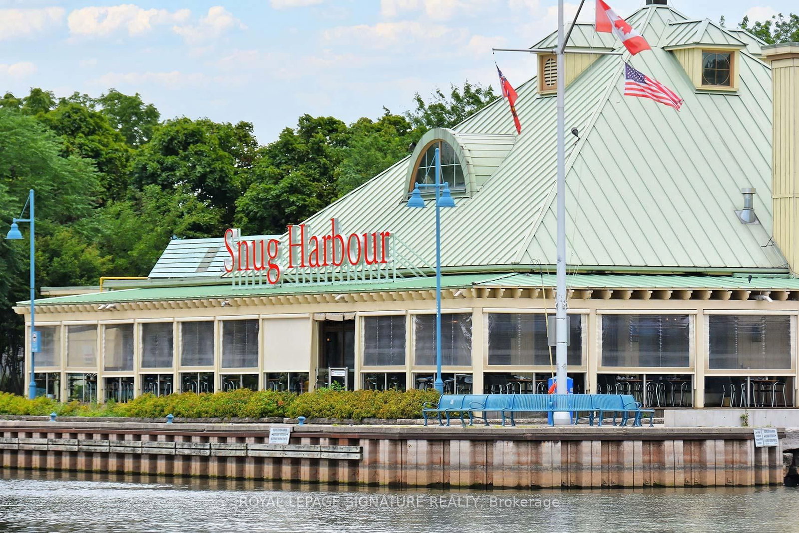 Townhouse sold at 1149 Beachcomber Road, Mississauga, Ontario, L5G 0B4 - Lakeview - MLS: W12735228