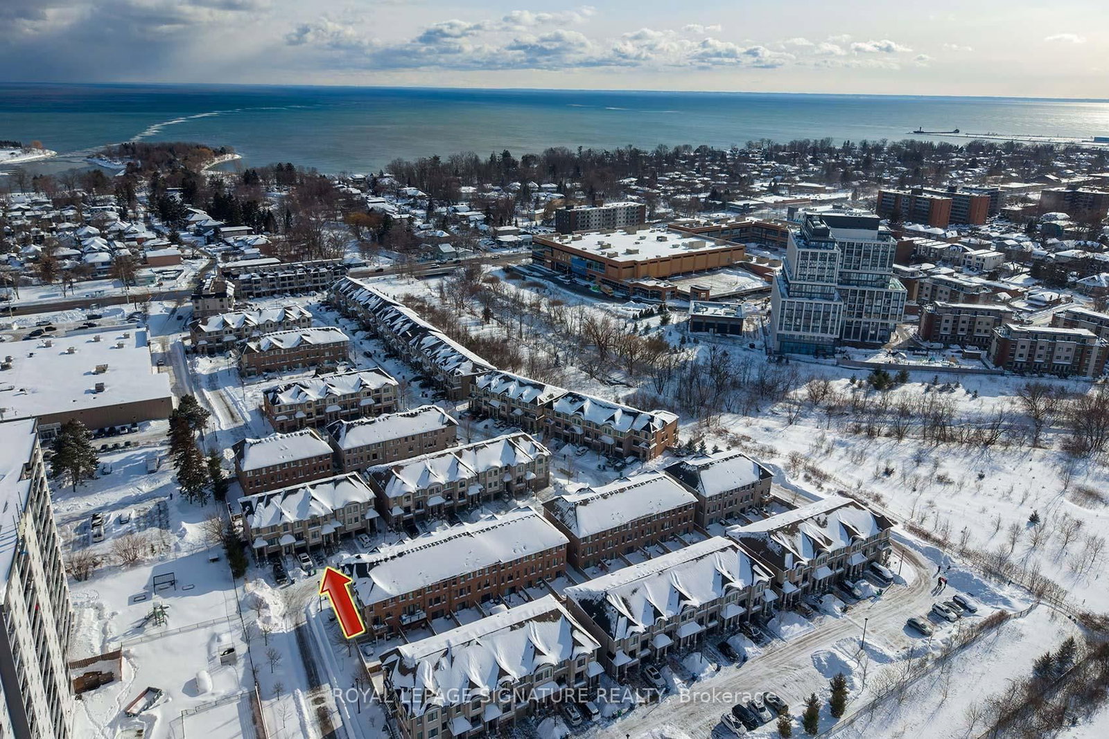 Townhouse sold at 1149 Beachcomber Road, Mississauga, Ontario, L5G 0B4 - Lakeview - MLS: W12735228