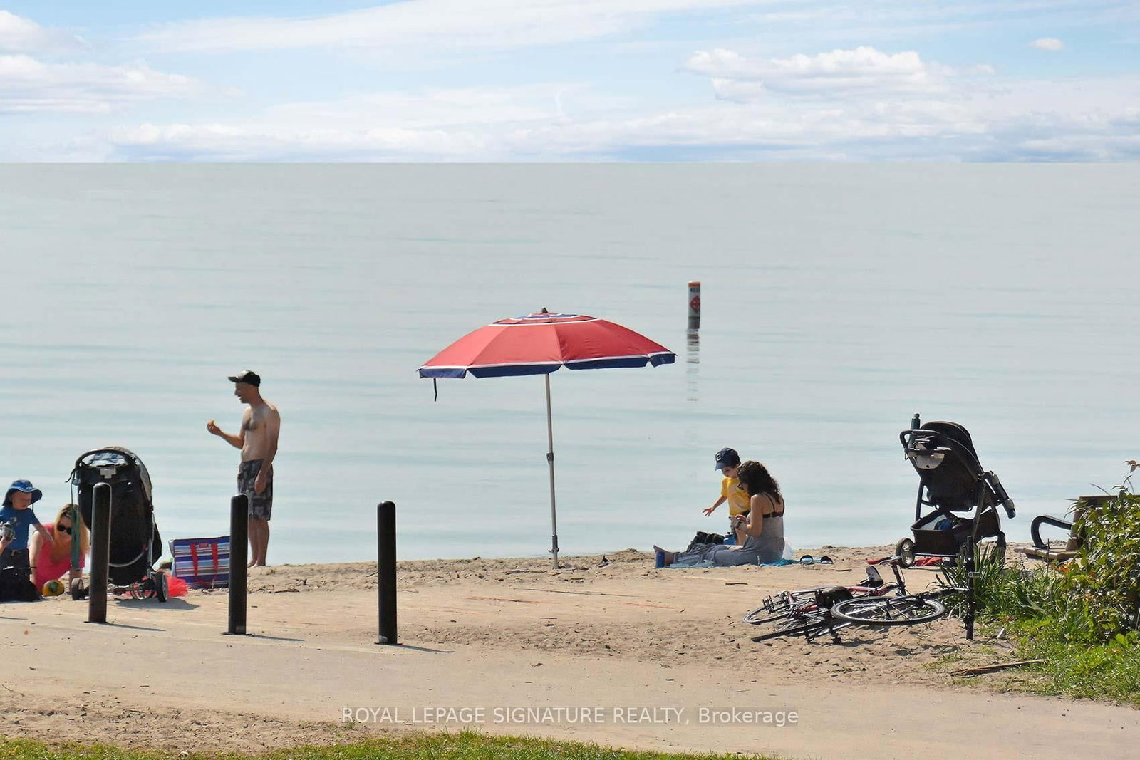 Townhouse sold at 1149 Beachcomber Road, Mississauga, Ontario, L5G 0B4 - Lakeview - MLS: W12735228