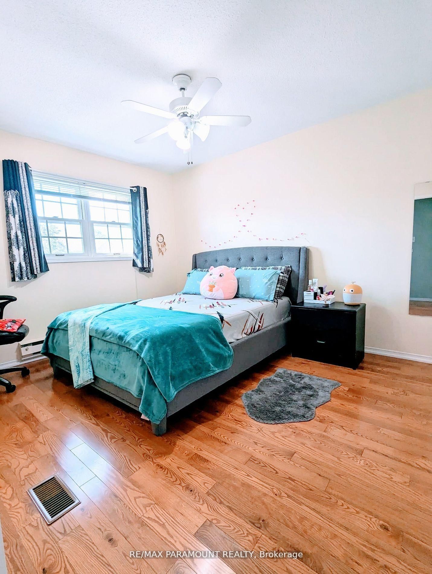 Townhouse for sale at 37 Wickstead Court, Brampton, Ontario, L6R 1N8 - Sandringham-Wellington - MLS: W12736270