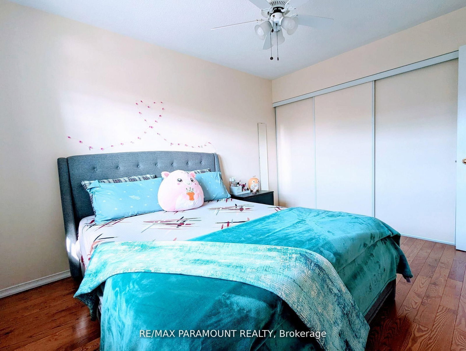 Townhouse for sale at 37 Wickstead Court, Brampton, Ontario, L6R 1N8 - Sandringham-Wellington - MLS: W12736270