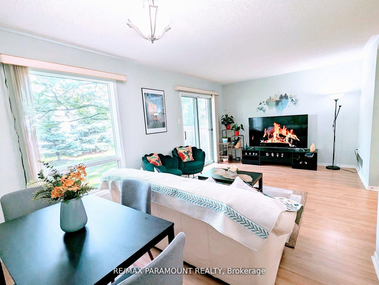 Townhouse for sale at 37 Wickstead Court, Brampton, Ontario, L6R 1N8 - Sandringham-Wellington - MLS: W12736270