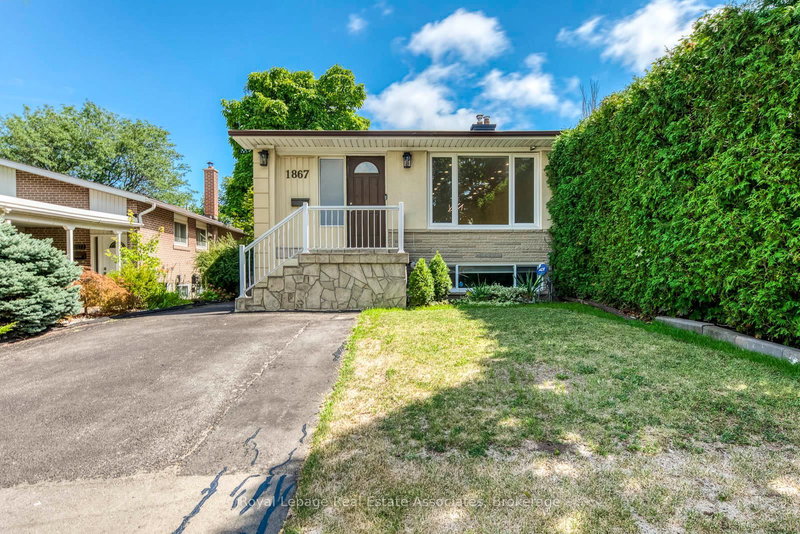 Upper - 1867 Sandgate Cres, Mississauga, L5J 2E7 | Image 2