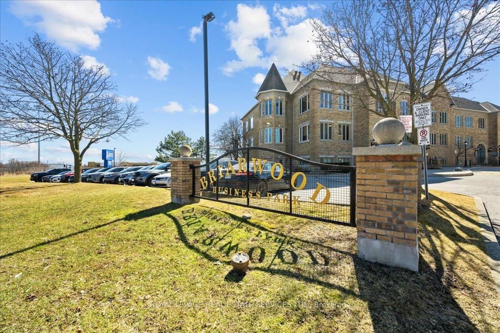 414 North Service Road E, Unit 200
