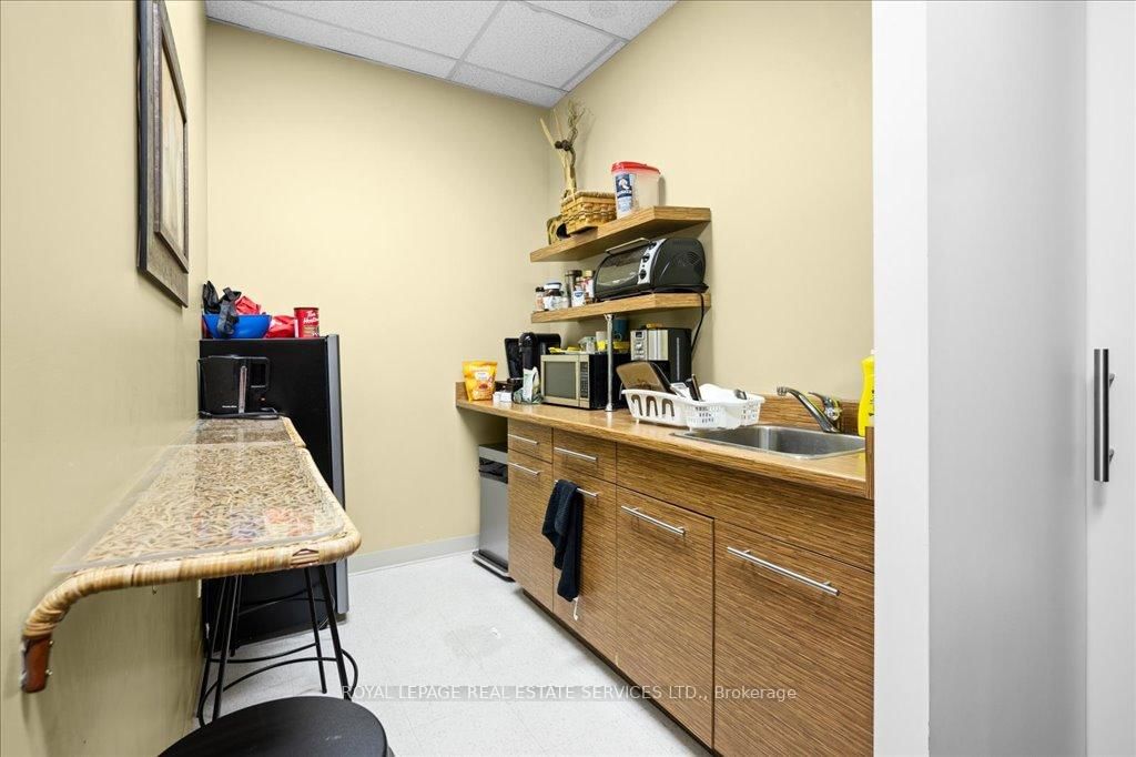 414 North Service Road E, Unit 200 - Photo 19