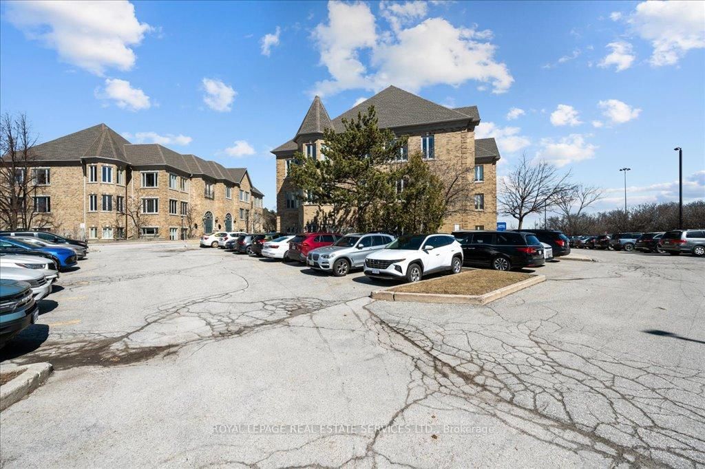 414 North Service Road E, Unit 200 - Photo 32
