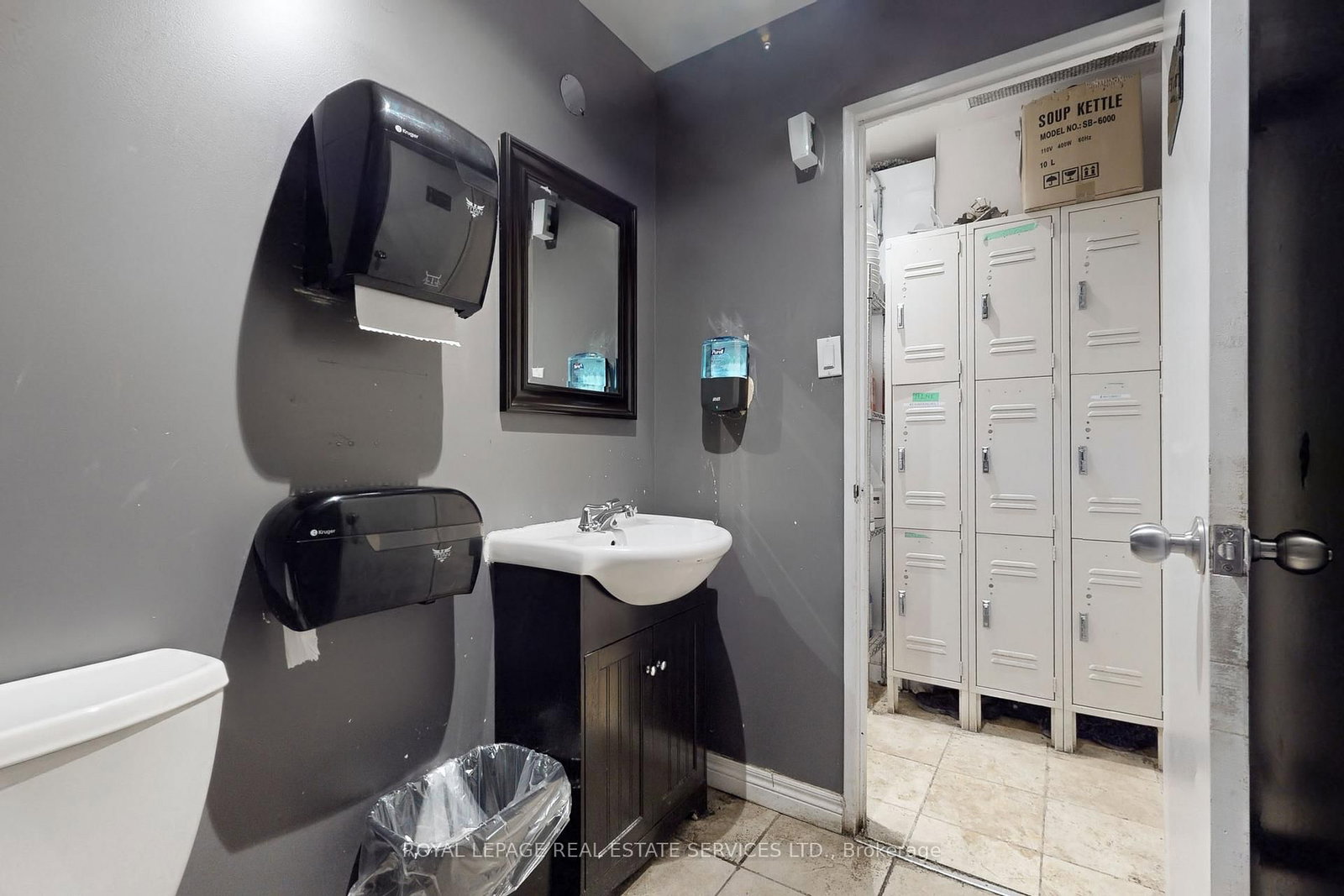 22 Ontario Street - Photo 36