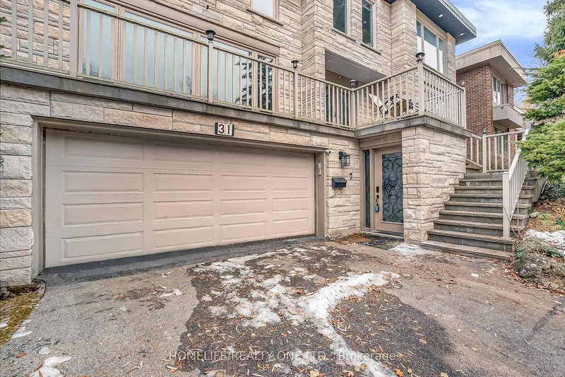 31 Bearwood Dr, Toronto, M9A 4G5 | Image 2