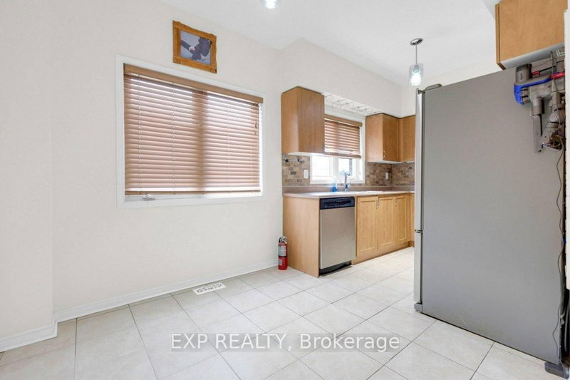 13 - 7035 Rexwood Rd, Mississauga, L4T 4M6 | Image 3