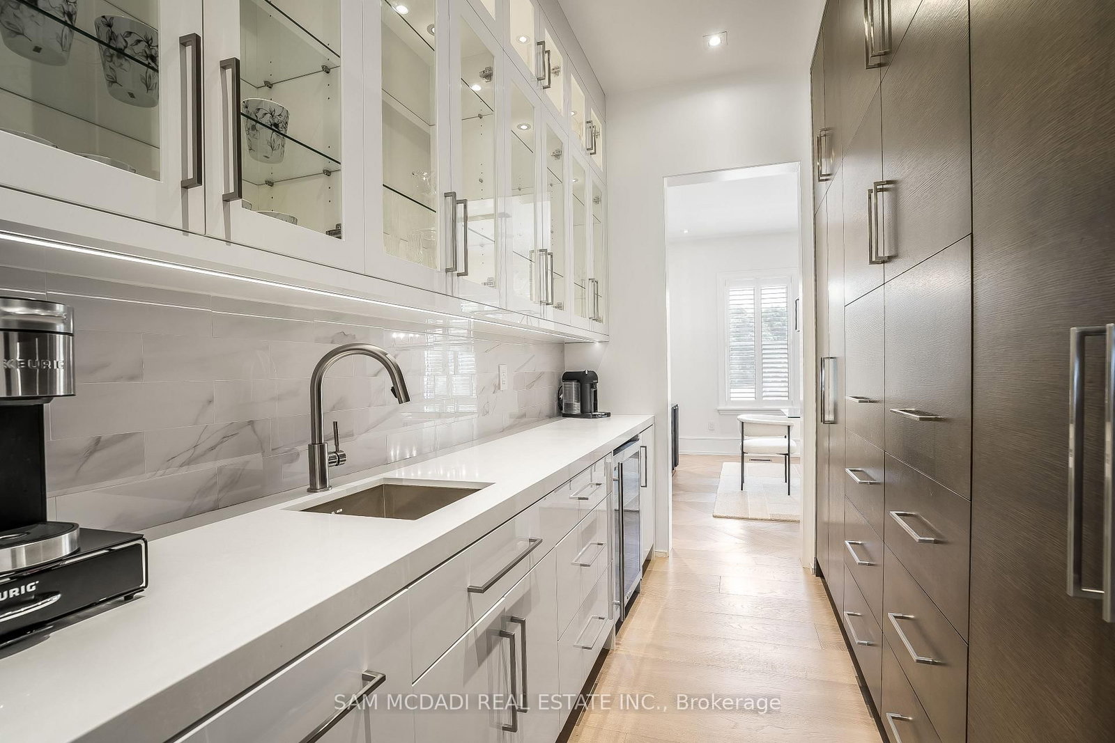 Detached House for sale at 231 Wedgewood Drive, Oakville, Ontario, L6J 4R6 - Morrison - MLS: W12736948