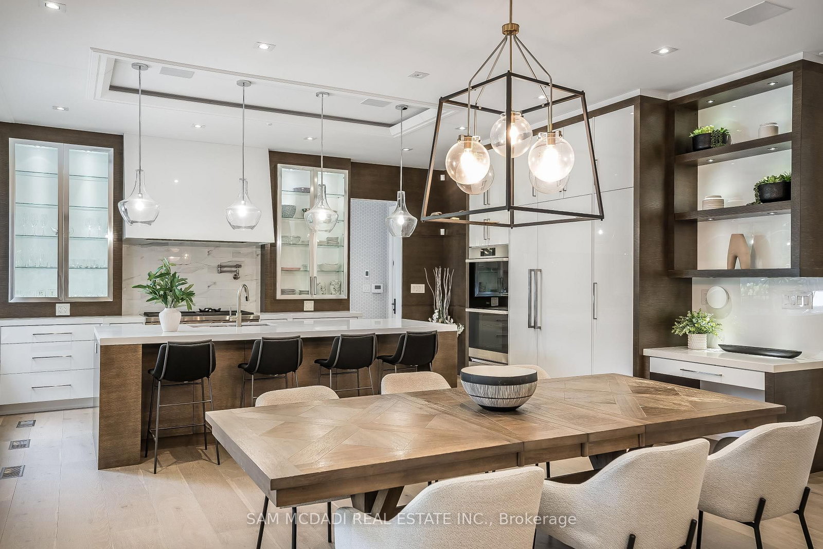 Detached House for sale at 231 Wedgewood Drive, Oakville, Ontario, L6J 4R6 - Morrison - MLS: W12736948