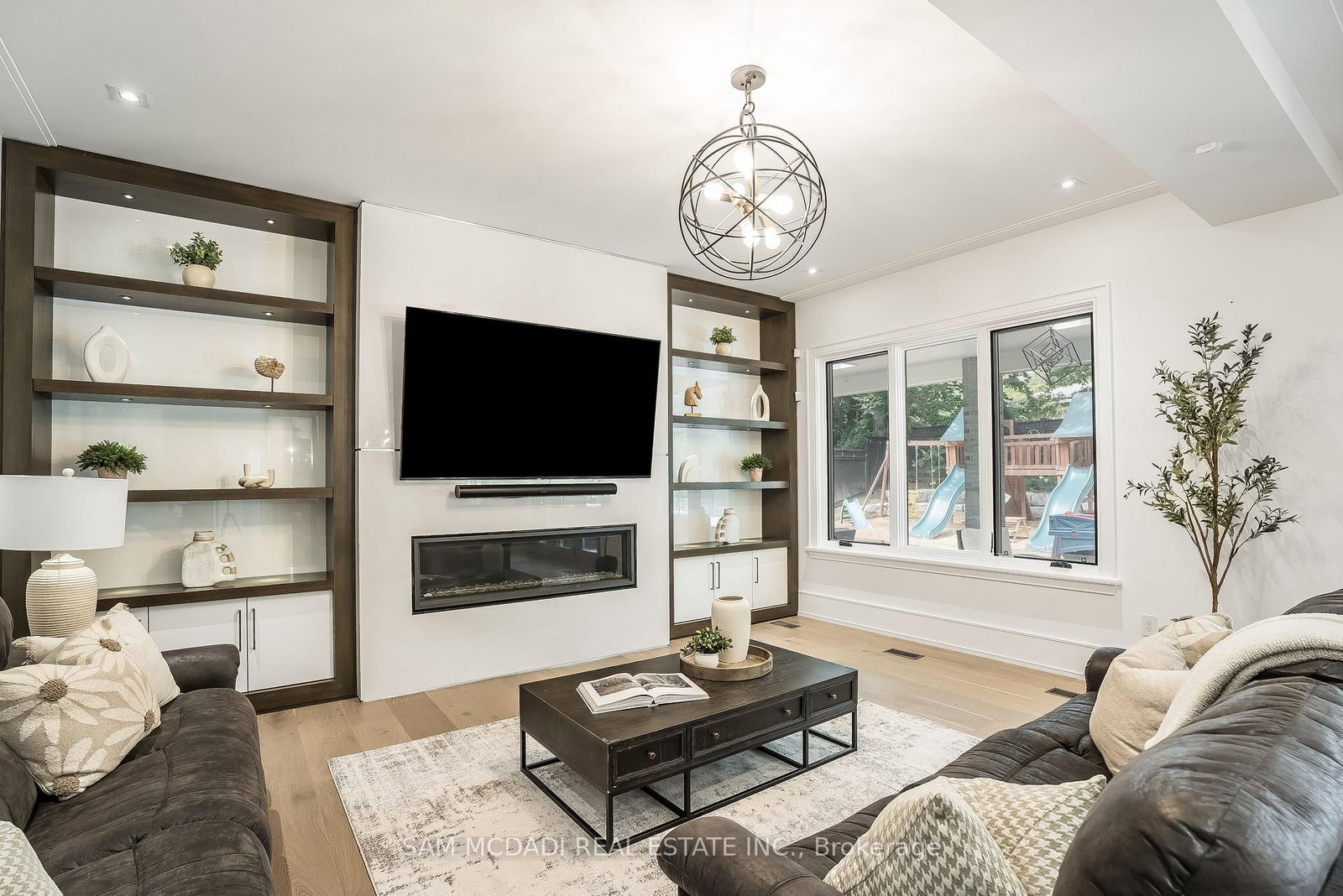 Detached House for sale at 231 Wedgewood Drive, Oakville, Ontario, L6J 4R6 - Morrison - MLS: W12736948