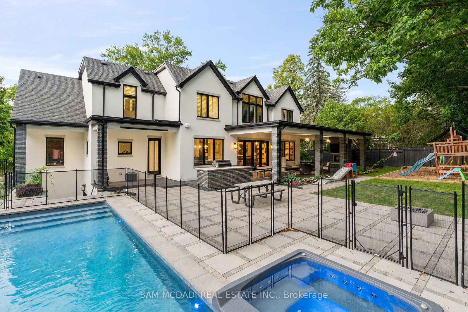 Detached House for sale at 231 Wedgewood Drive, Oakville, Ontario, L6J 4R6 - Morrison - MLS: W12736948