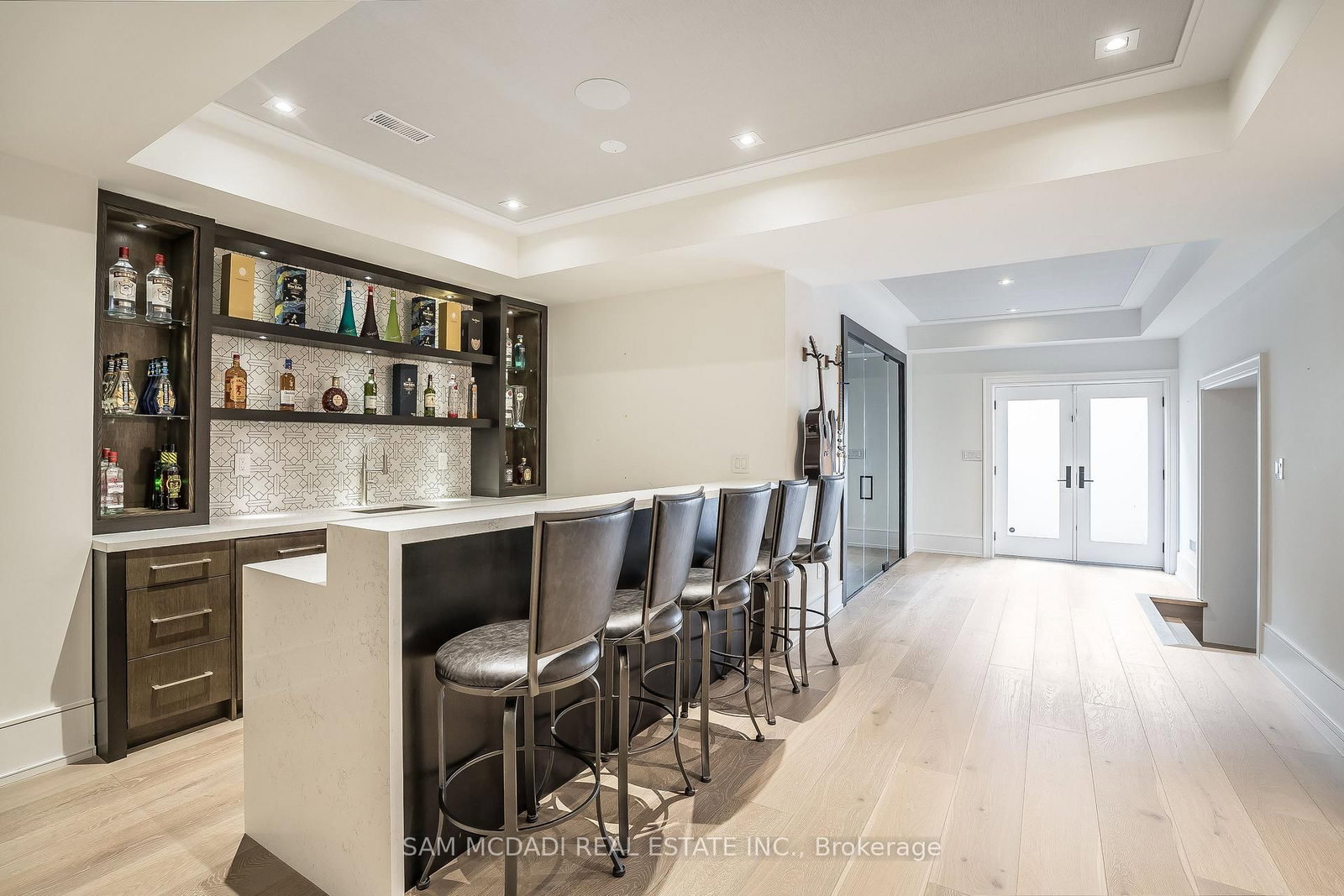 Detached House for sale at 231 Wedgewood Drive, Oakville, Ontario, L6J 4R6 - Morrison - MLS: W12736948