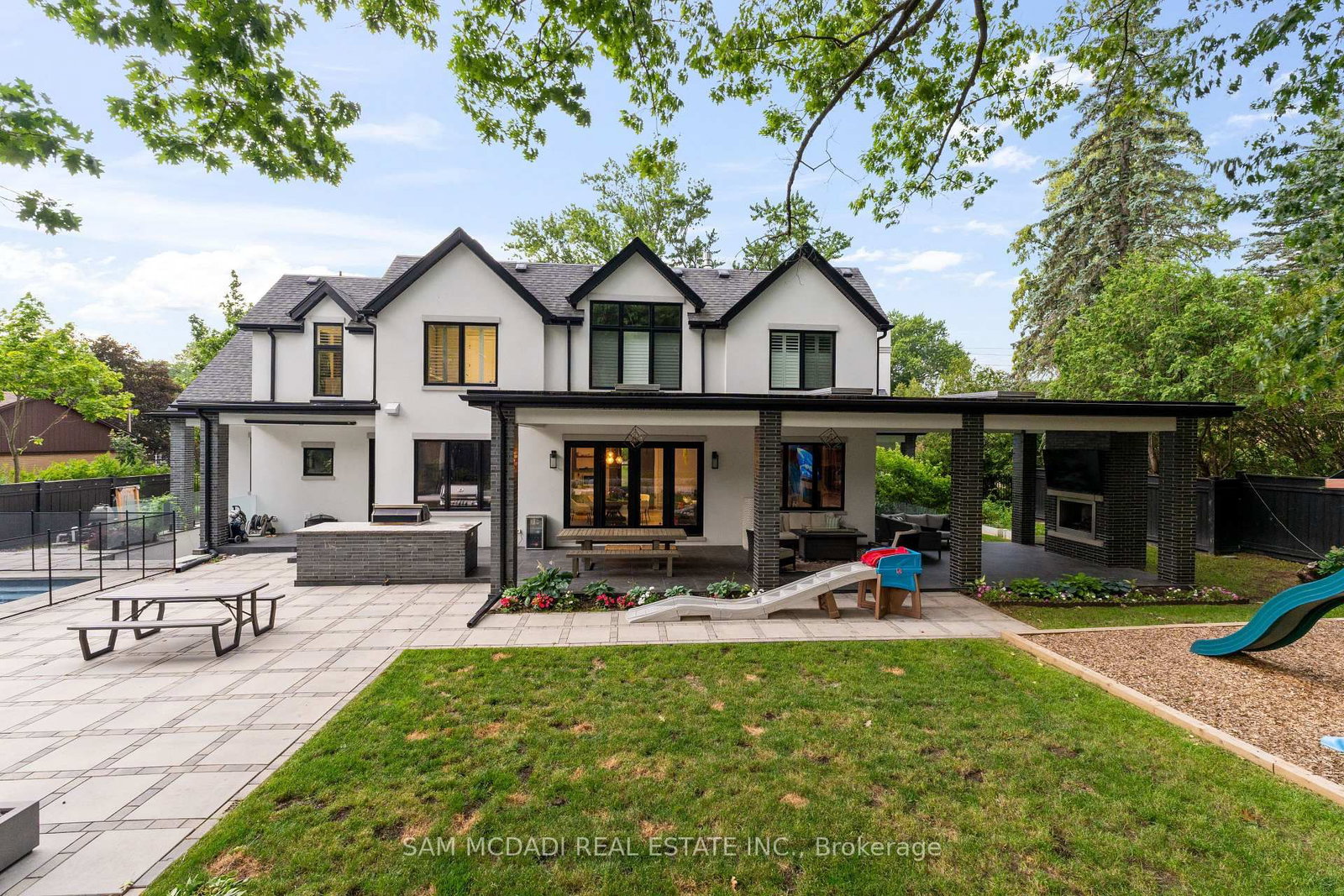 Detached House for sale at 231 Wedgewood Drive, Oakville, Ontario, L6J 4R6 - Morrison - MLS: W12736948