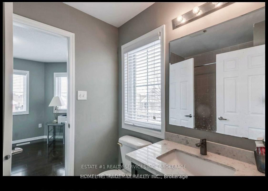 Detached House for sale at 1004 Savoline Boulevard, Milton, Ontario, L9T 7T1 - Harrison - MLS: W12737018