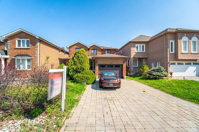262 Boxmoor Pl, Mississauga, L5B 3L4 | Image 2