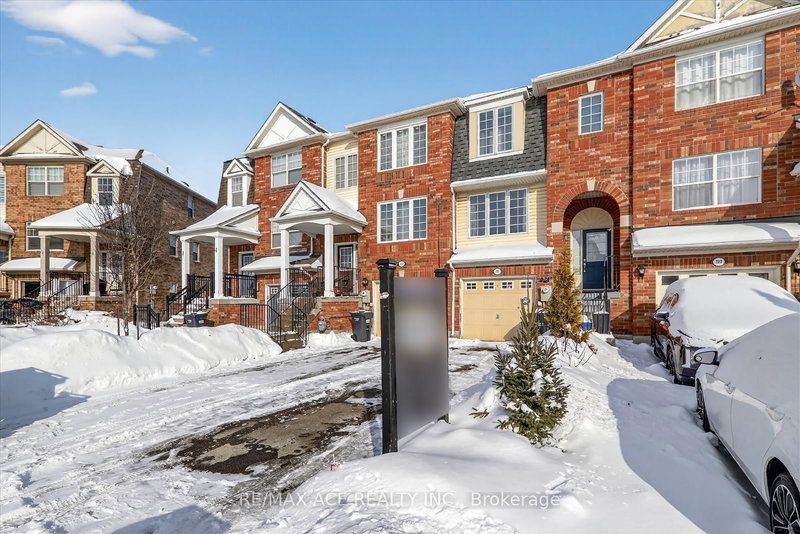 111 Dunlop Crt, Brampton, L6X 5A6 | Image 2