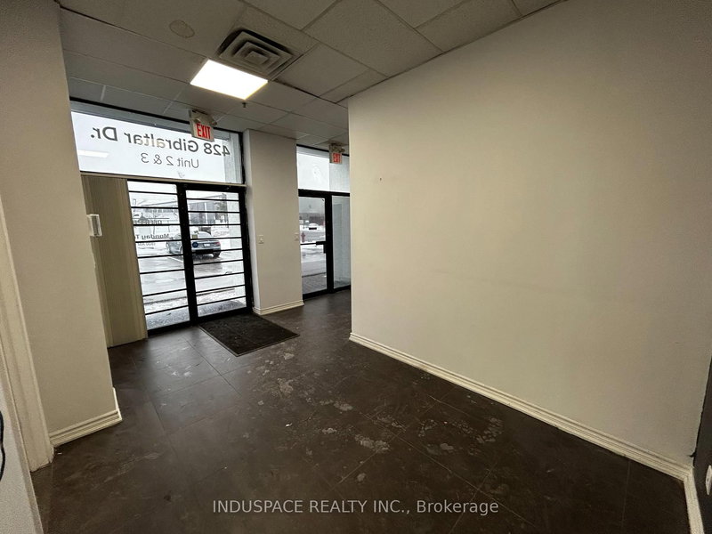 #2 - 428 Gibraltar Dr, Mississauga, L5T 2N9 | Image 2