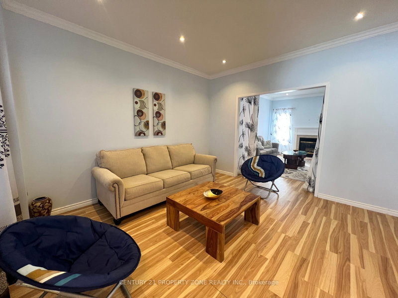 Upper - 16 Cottontail Rd, Brampton, L7A 3R3 | Image 2