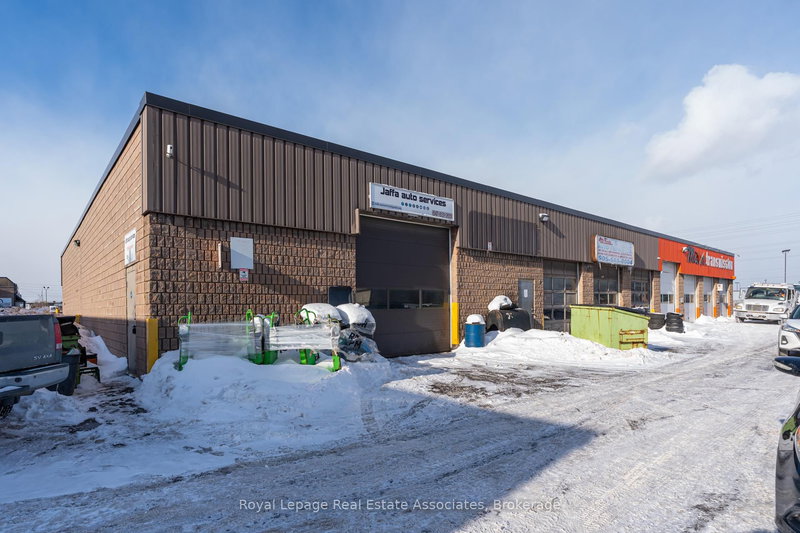 Unit 4 - 5890 Dixie Rd, Mississauga, L4W 1E9 | Image 2