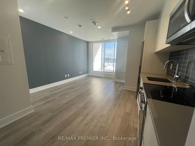 708 - 3100 Keele Street