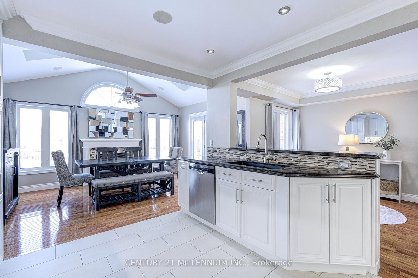 Detached House for sale at 88 Eaton Street, Halton Hills, Ontario, L7G 5T2 - Georgetown - MLS: W12739904