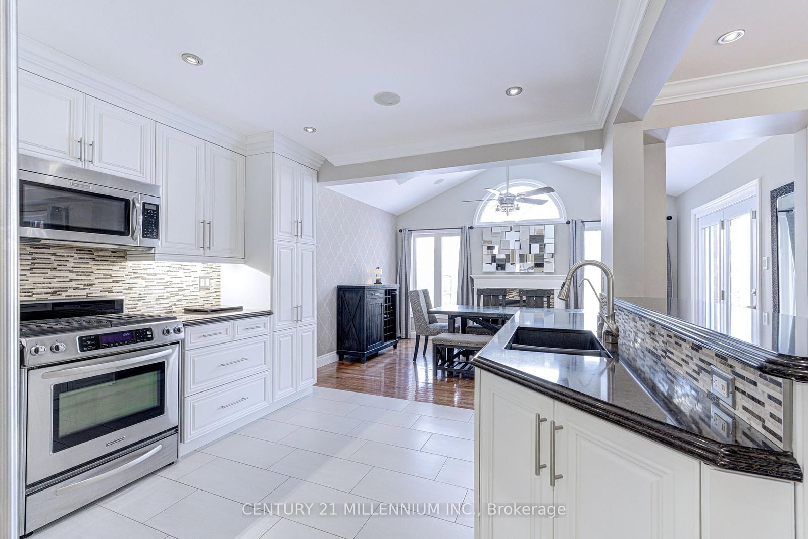 Detached House for sale at 88 Eaton Street, Halton Hills, Ontario, L7G 5T2 - Georgetown - MLS: W12739904