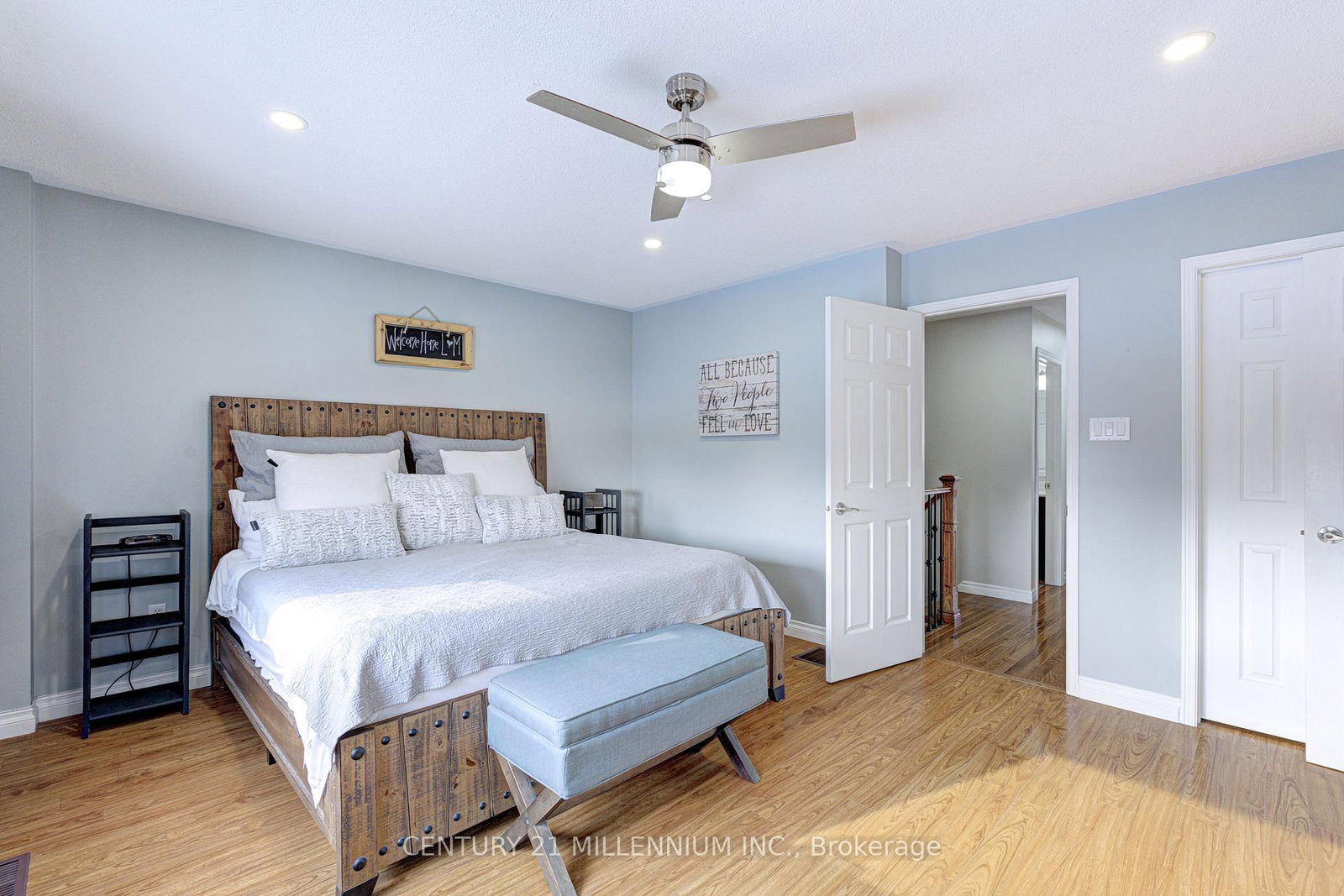 Detached House for sale at 88 Eaton Street, Halton Hills, Ontario, L7G 5T2 - Georgetown - MLS: W12739904