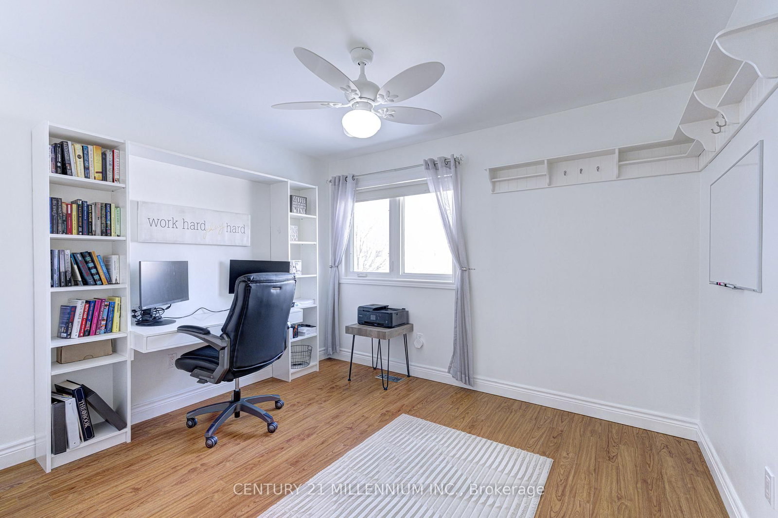 Detached House for sale at 88 Eaton Street, Halton Hills, Ontario, L7G 5T2 - Georgetown - MLS: W12739904