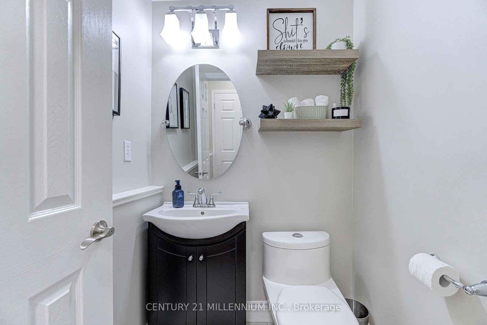 Detached House for sale at 88 Eaton Street, Halton Hills, Ontario, L7G 5T2 - Georgetown - MLS: W12739904